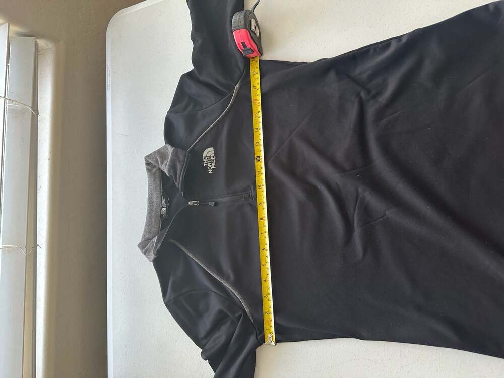 The North Face Women’s Medium Black Gray Quarter Zip Pullover Stretch Athletic T - Picture 3 of 14
